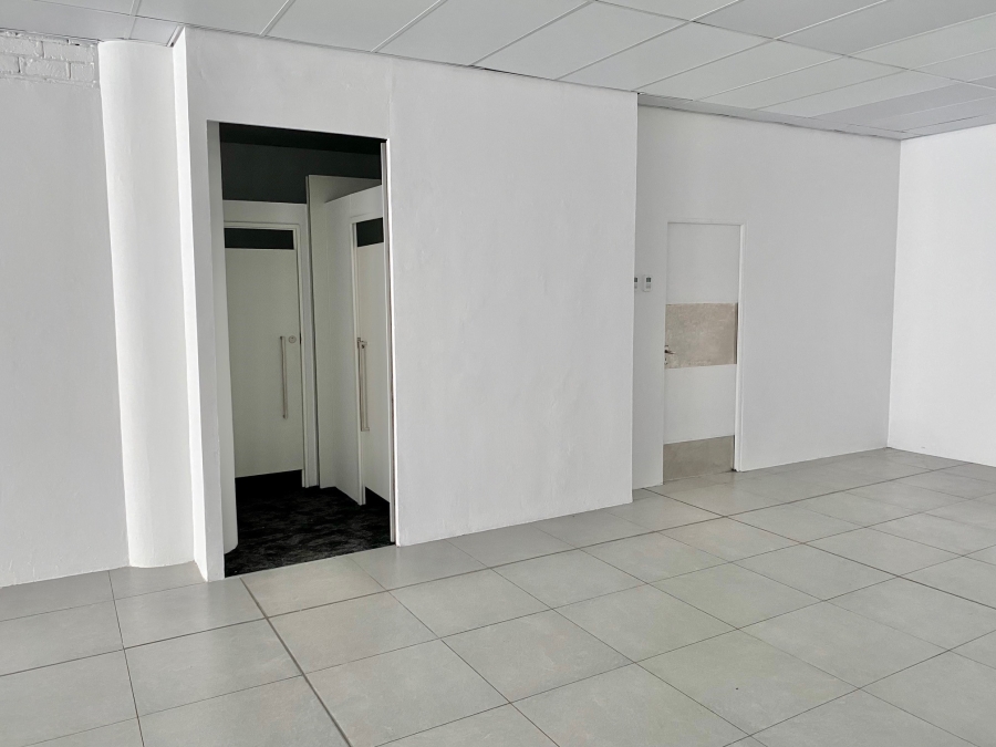 To Let commercial Property for Rent in Sea Point Western Cape